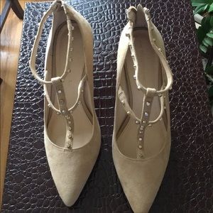 Banana Republic beige suede studded pumps